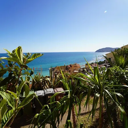 Nel Borgo Medievale Di - Lenottimediterranee Guest house *