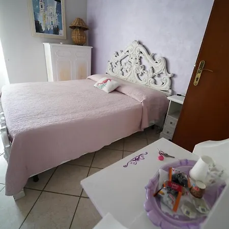 Nel Borgo Medievale Di - Lenottimediterranee Guest house Cervo